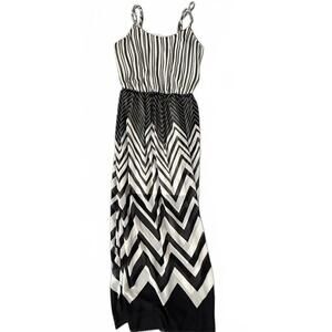 Chic and Flowy Candie’s Maxi Dress In Bold Black and White Stripes Size M